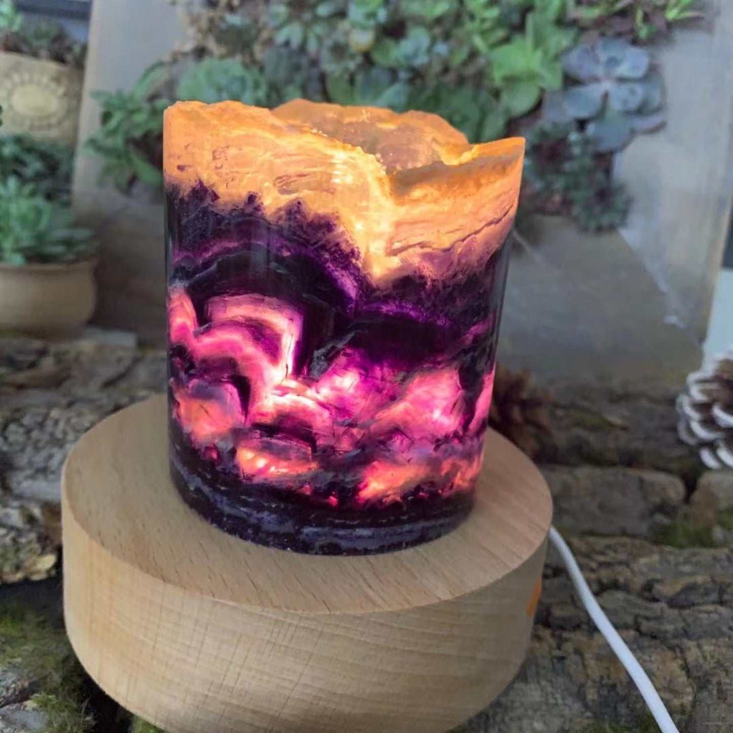 Fluorite lamp bucket