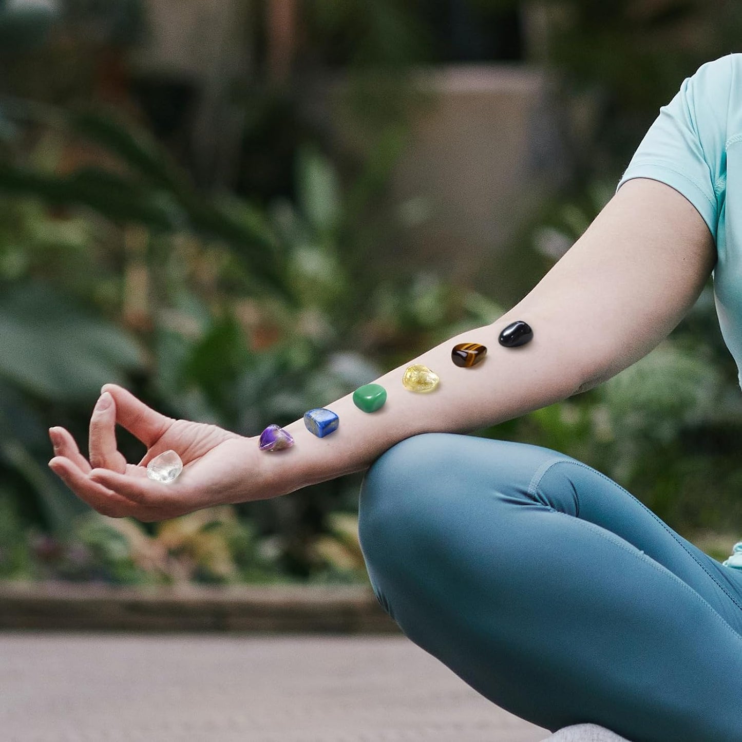 Chakra Stone Healing Crystal Set of 8, tumbled and polished for 7 Chakra Balance, Crystal Therapy, Meditation, Reiki, or as a thumbstone, palmstone, worry stone